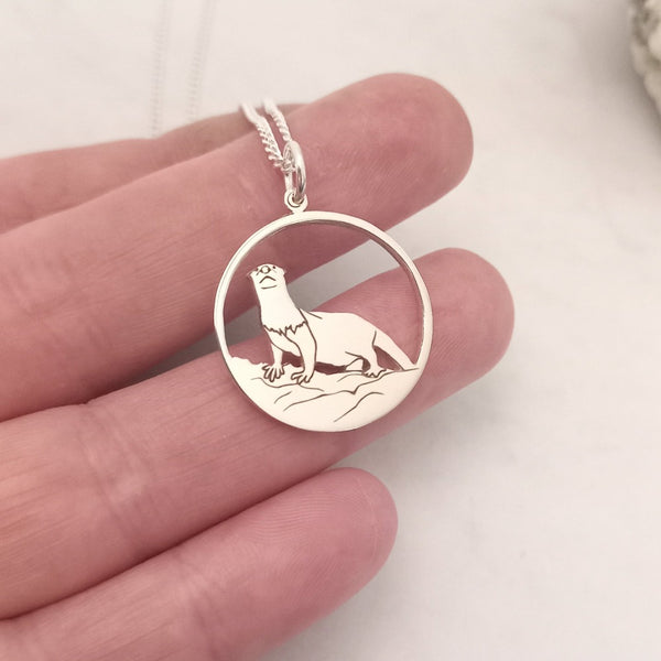 Scenic Range - Otter Pendant